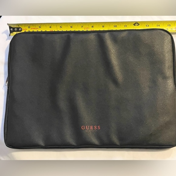 Guess 15” laptop sleeve black with red guess worg soft cushion soft interior NW - Picture 4 of 7